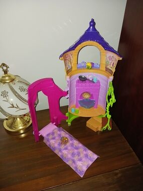 Disney Princess Doll House Playset Rapunzel Tangled